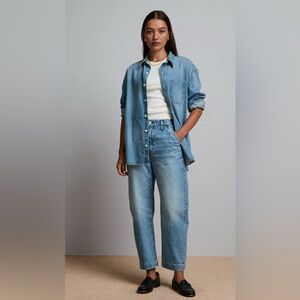 American Eagle AE77 Regular Standard size 14 Women Light Wash Crop Barrel Denim